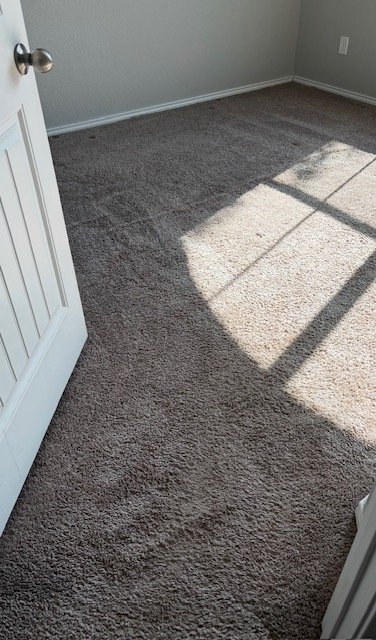 Finished carpet after stretching